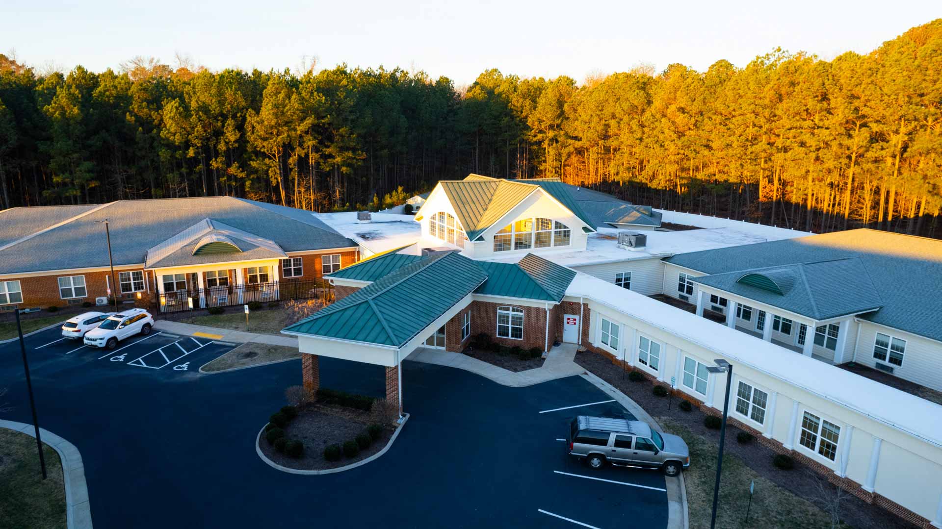 Choosing the Right Drug Rehab Center to Build a Foundation for Lifelong Recovery